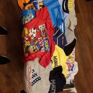 Lot of 11 boy size 3T tshirts